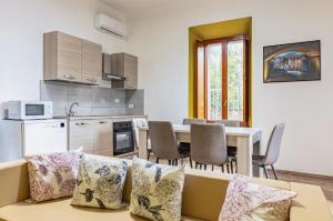 GuestHost - Casa di Angelo Vibrant Apartment