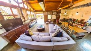 LINDA CASA EM SÃO BENTO DO SAPUCAI