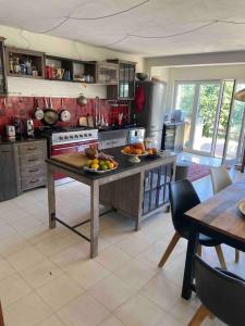 Appartements Rez de chaussee villa avec piscine : photos des chambres