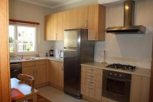 4 bedroom town house Vale de Parra, close to Gale AT22