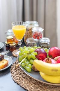 Acropolis Divine Apartments