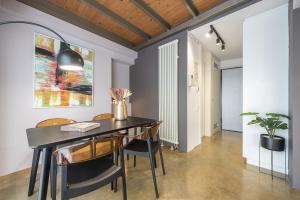 Artsy Urban Loft in Athens