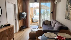 Marelis condo with sea view