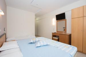 Maranton Beach Hotel