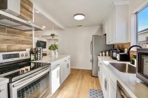 @ Marbella Lane - Superb and Cozy 4BR Home