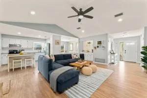 Summer Breeze - Heated Pool - 4 min to Mayo - Isle of Palms South