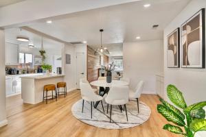 @ Marbella Lane - Superb and Cozy 4BR Home