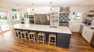 Oceanside, 7 BRs, Private Pool, Den, Rec Rm, 350 ft to Beach access, PI54, Fore Sea Suns