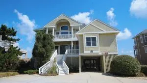 PI76, Life of Reilly- Oceanfront, Ocean Views, Private Pool, Private Beach Access, Foosball - Jarvisburg
