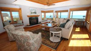 OCEANFRONT, Amazing Ocean and Sound Views, Scrnd Porch, PM1, Ariel