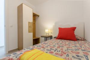 Purple Volcano- pool, gym and activities in Sport Center Fariones included