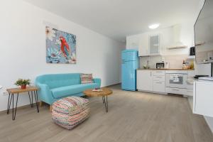 Blue Volcano-pool, gym and activities in Sport Center Fariones included