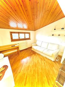 4 minuti dalla stazione Loft moderno