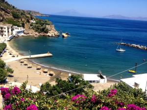 To Gefyraki Rooms Ikaria Greece