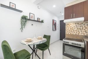 Comfortable Broad Studio in Business Bay-Suiteable