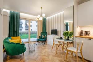 SKY Home- Green Apartament -Manufaktura, Bezpłatny Parking, Klimatyzacja, Dostęp na KOD