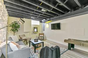 Family Fun South Philly Game House Near Sports Stadiums and Concerts