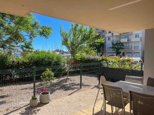 Face au bateaux, Neuf, 2 chambres , jardin