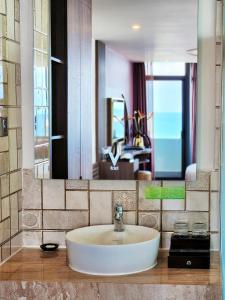 Grand Suite có Ban công (Grand Suite with Balcony)