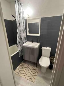 Appartements Proche PARIS, Aeroport ORLY, charmant 2 pieces : photos des chambres