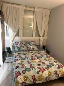 Appartements Proche PARIS, Aeroport ORLY, charmant 2 pieces : photos des chambres