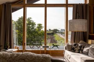 StroEnzo - RUIME LOFT - 5P - 2SLPK - DAKTERRAS - LAADPAAL - 10MIN Maastricht