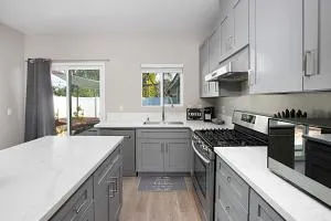 Family Friendly Newly Built San Diego Home! - باواي