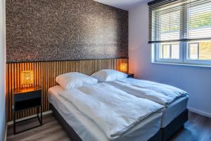 Hangar 19 Superior Apartment mit Terrasse und Garten H7W2