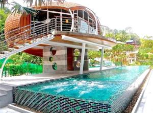 Exceptionnel et rare Emerald Terrace Condo