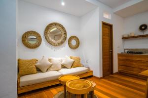 Villa Ryky - 2 Bedroom Private Luxury Villa in Nyanyi Beach