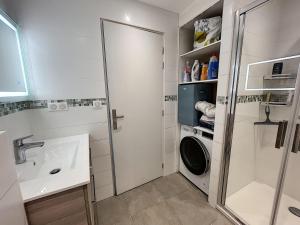 Appartements Charmant T2 en front de mer, 4 pers., ascenseur, garage, Wi-Fi - FR-1-361-383 : photos des chambres