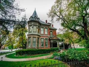 The Anniversary Inn - South Temple - Cobble Knoll Condominium