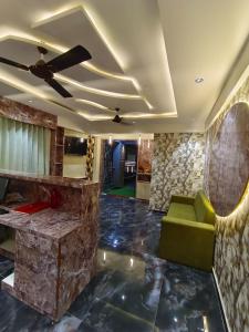 Hotel Lotus Pink