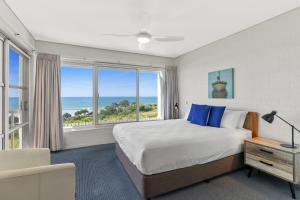 Quarterdeck 15