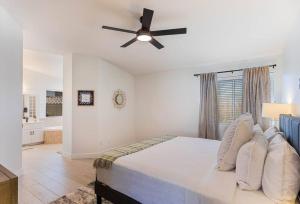 Sunset Paradise . Pool . BBQ . Smart TV . Sleeps10