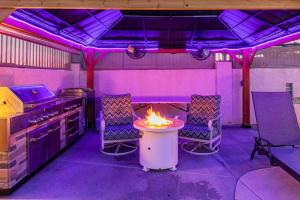 Sunset Paradise . Pool . BBQ . Smart TV . Sleeps10