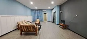 Senadin Homestay - Lutong