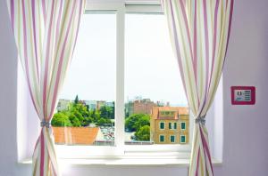 Apartment Port View-5 min from center