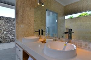 Deep Blue Villa Managed By LBV