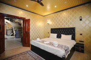 The GoodFind Residency