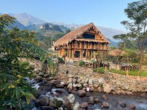 Lao Chải riverside stay&coffee