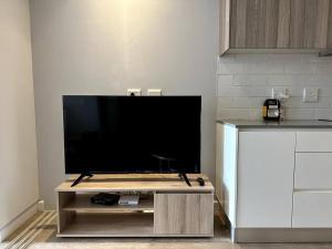 City view studio apartment CBD