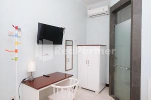 Just 11 Boutique Syariah Mitra RedDoorz near UGM Yogyakarta