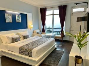 Himalayas Resort by The Lake Hill