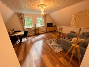 Heideglück an der Rotbuche