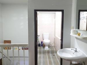 77 House, Classic House for family