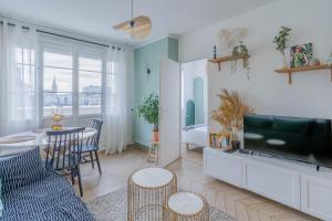 Superbe appart chic, hyper centre, vue château, Parking inclus