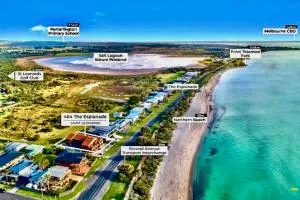 The Waterfront - The beach at your doorstep - Indented Head