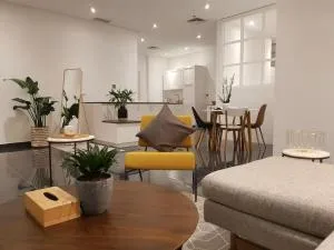 Luxury Loft Apartment - Bayān