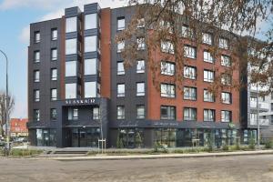 Śląska Studio with Parking & Gym Business District Gdańsk by Renters